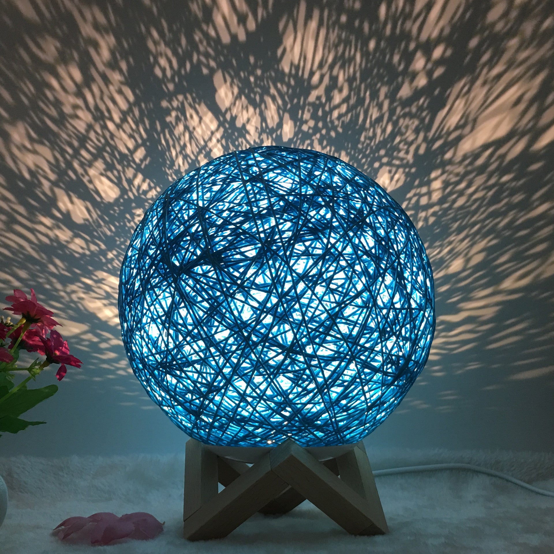 Amazon Hot Selling Creative Linen Table Lamp – Novel & Unique LED Intelligent Rattan Ball Lamp, USB 7 Color & RGB 16 Color Remote Control