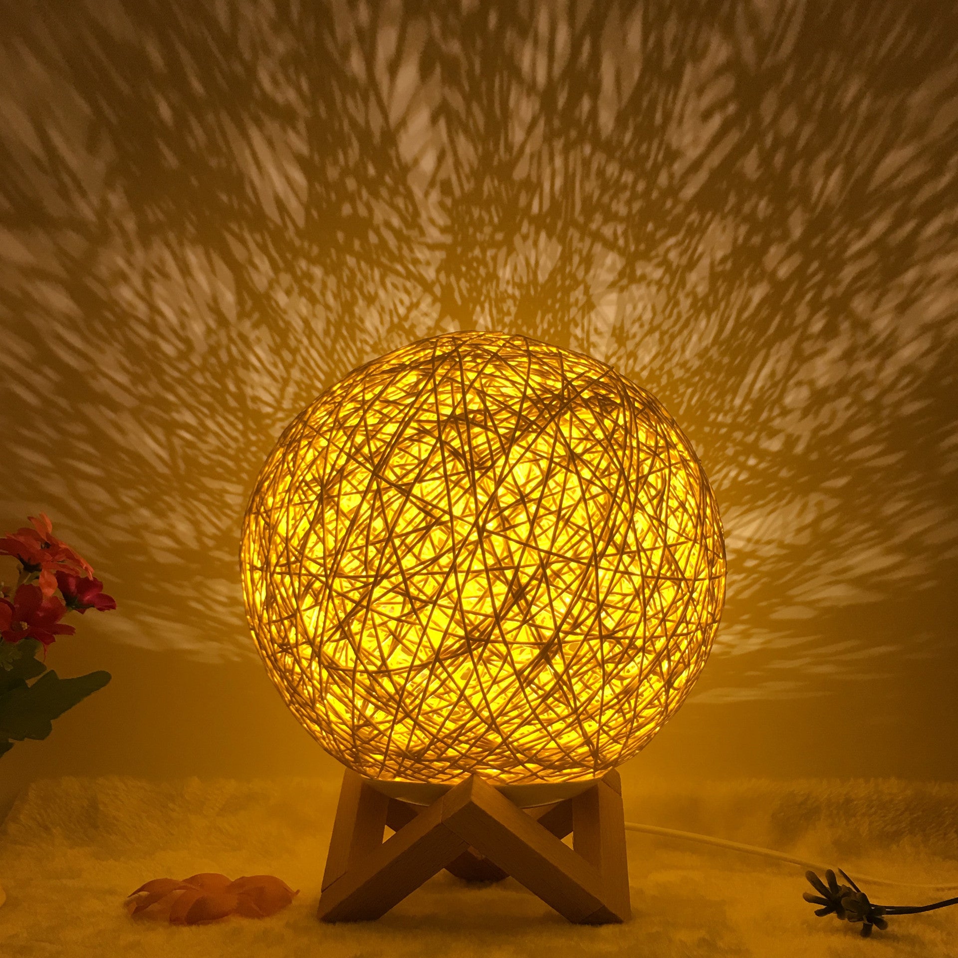 Amazon Hot Selling Creative Linen Table Lamp – Novel & Unique LED Intelligent Rattan Ball Lamp, USB 7 Color & RGB 16 Color Remote Control