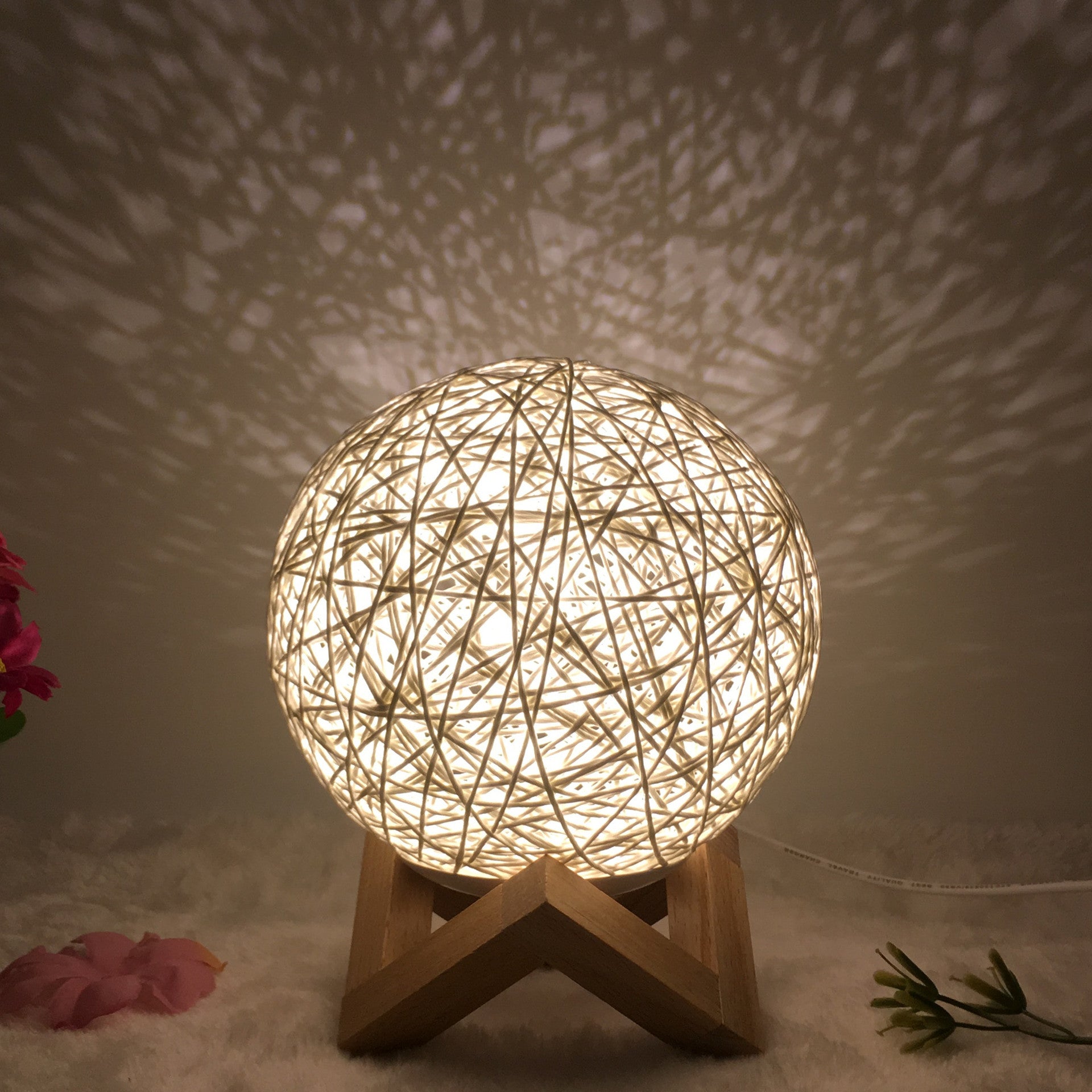 Amazon Hot Selling Creative Linen Table Lamp – Novel & Unique LED Intelligent Rattan Ball Lamp, USB 7 Color & RGB 16 Color Remote Control