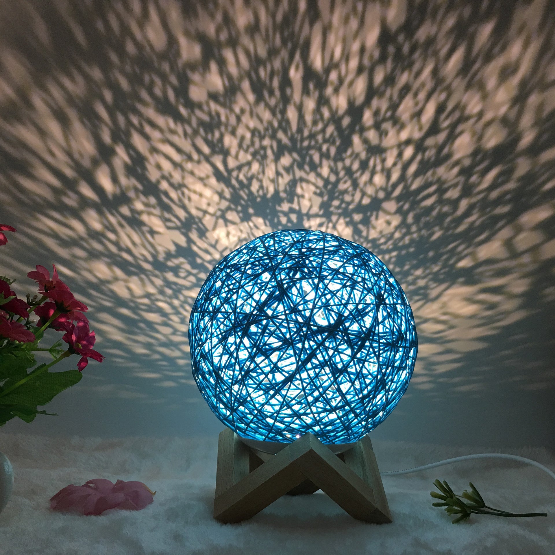 Amazon Hot Selling Creative Linen Table Lamp – Novel & Unique LED Intelligent Rattan Ball Lamp, USB 7 Color & RGB 16 Color Remote Control